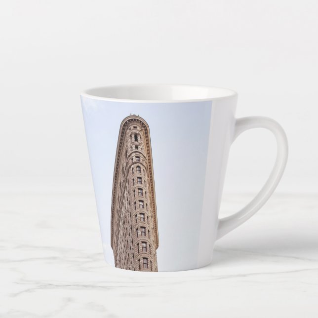 Taza De Café Latte Postal de construcción de Flatiron (Derecha)