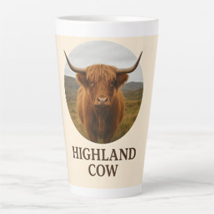 Taza De Café Latte Póster de retrato de vaca de las Highlands con "Va