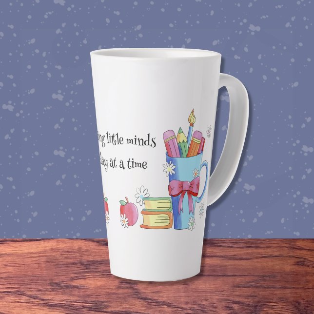 Taza De Café Latte Profesor de arte acuarela Latte Mug con cita (Watercolor art teacher latte mug with quote .)