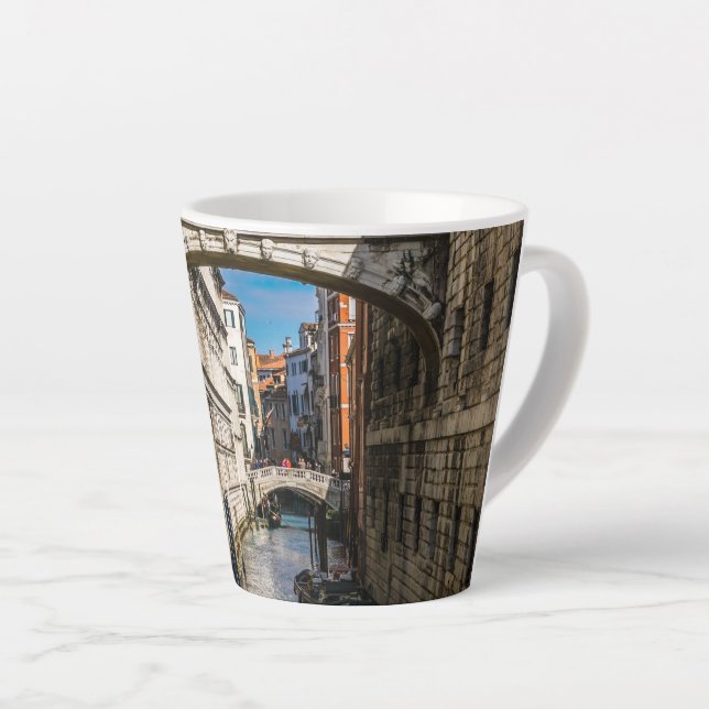 Taza De Café Latte Puente de los suspiros, Venezuela, Italia (Ángulo derecho)