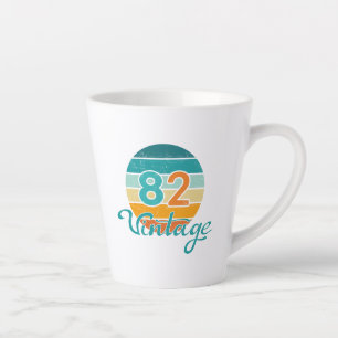 Taza De Café Latte Puesta de sol retro 82 vintage desgastada