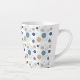 Taza De Café Latte Puntos de color de arena y playa azul