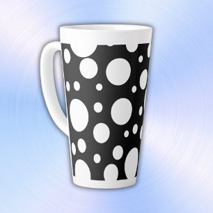 Taza De Café Latte Puntos de Polka Blanco sobre el negro