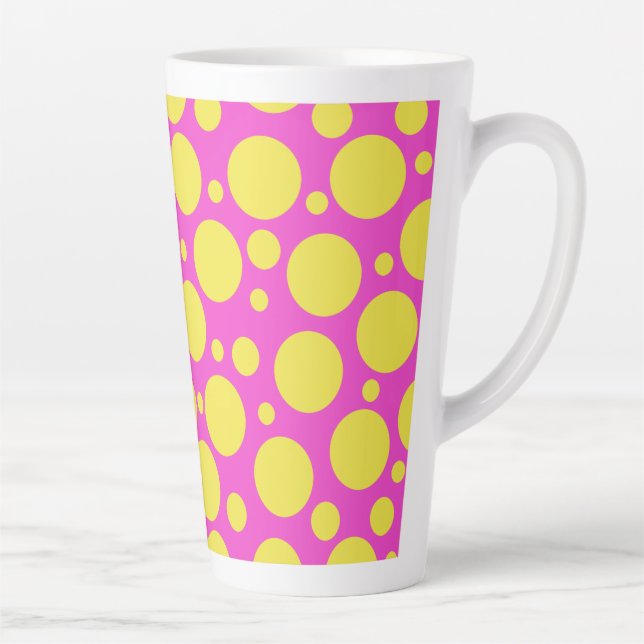 Taza De Café Latte Puntos de polka en rosa caliente y amarillo (Derecha)