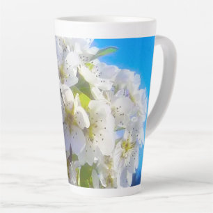 Taza De Café Latte Rama floreciente de una pera