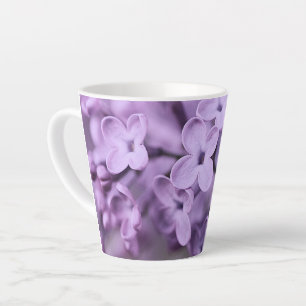Taza De Café Latte Ramas de flores moradas de Lilac