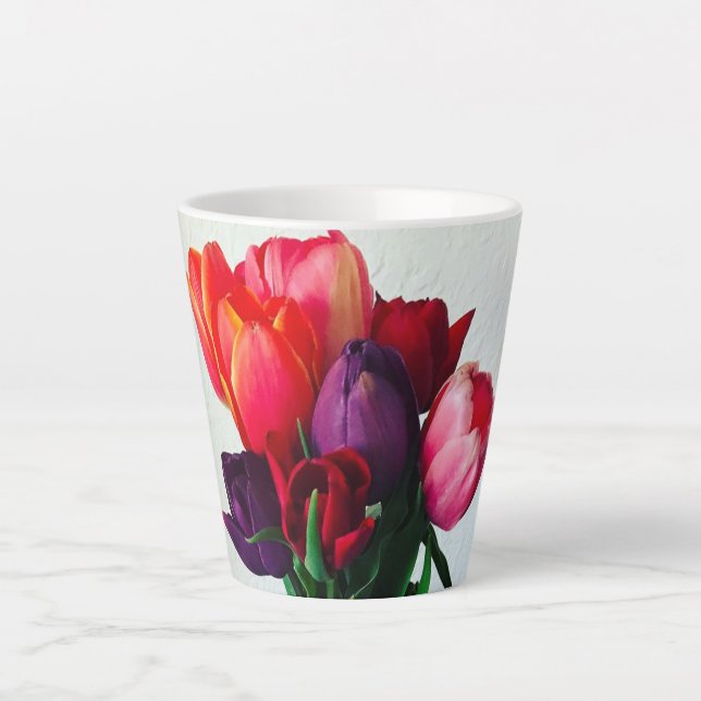 Taza De Café Latte Ramo de Tulipanes de Primavera (Anverso)