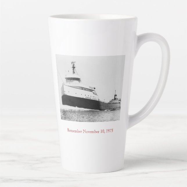 Taza De Café Latte Remember: The Edmund Fitzgerald feat. Crew Names (Derecha)