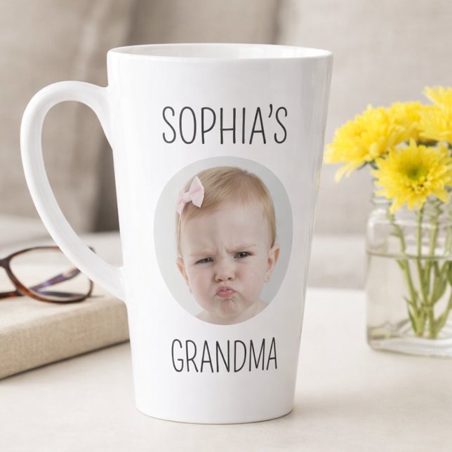 Taza De Café Latte Retrato de bebé adorable 'El favorito de mi abuelo (Personalized Grandma Latte Mug with Baby Photo Custom Gift)