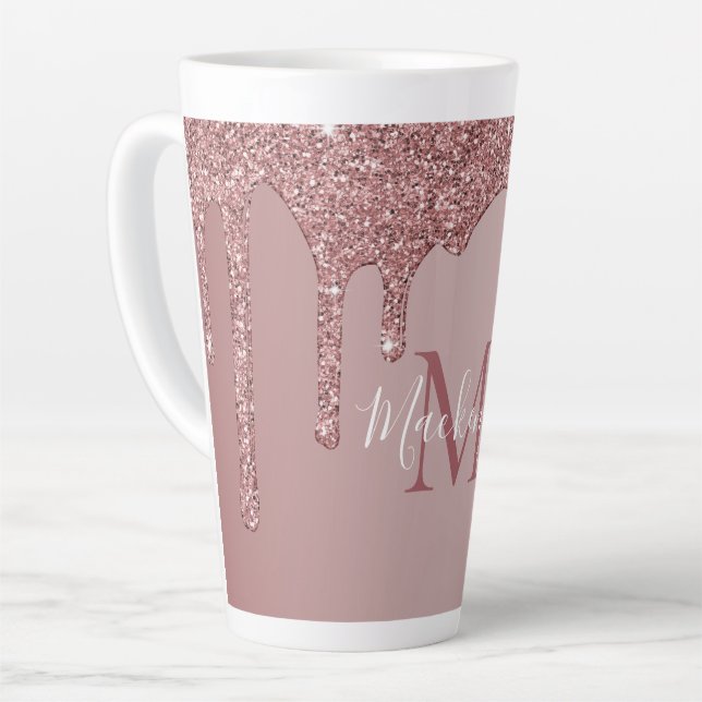 Taza De Café Latte Rosa Purpurina de goteo de espuma de oro Monograma (Ángulo izquierdo)