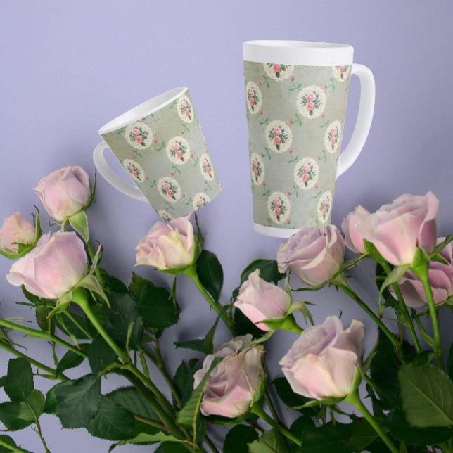 Taza De Café Latte Rosas de la época Doilis Damasco Verde Humeante (Say you love them a latte with these charming latte mugs!)