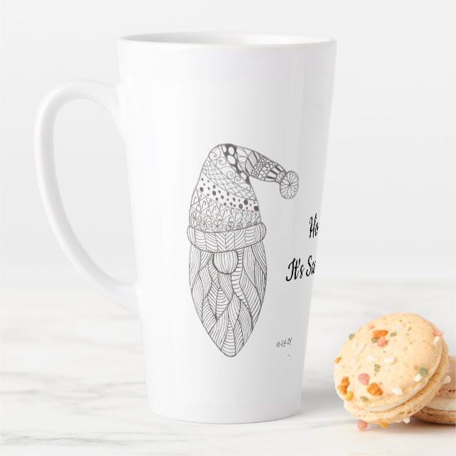 Taza De Café Latte Santa Gnome Holiday Mug (In situ)