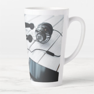 Taza De Café Latte Sleek Modern Latte Mug
