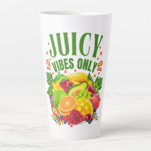 Taza De Café Latte Sólo Vibraciones Jugosas: Frutas Frescas y Vida Sa
