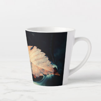 Taza De Café Latte Taza de latte de arte de otoño