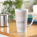 Taza De Café Latte Te Amas Positivamente Hoy Cita Rosa Pastel<br><div class="desc">Te Amas Positivamente Hoy Cita Rosa Pastel</div>
