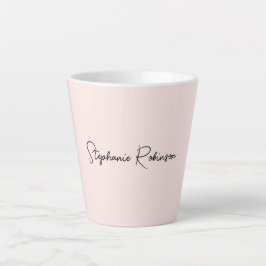 Taza De Café Latte Tipografía de Letra de Monograma Minimalista Blush