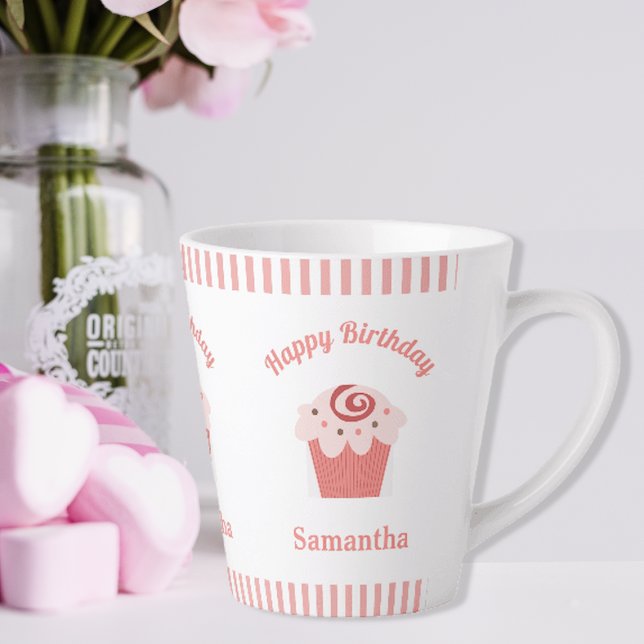 Taza De Café Latte Torta de cumpleaños de rayas rosadas (Subido por el creador)