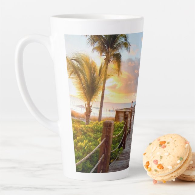 Taza De Café Latte Tropical boardwalk Latte Mug 17oz (In situ)