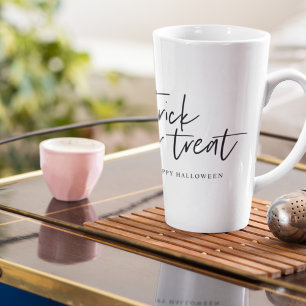 Taza De Café Latte Truco Y Tratamiento Mínimo Modernos   Feliz Hallow