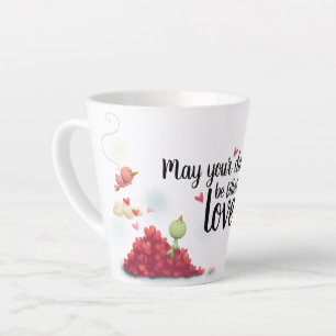 Taza De Café Latte Un lindo pájaro y un mensaje de cumpleaños de co