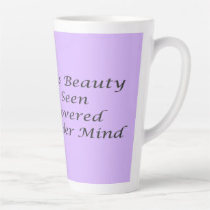 Taza De Café Latte Una característica de poema de un mensaje de belle