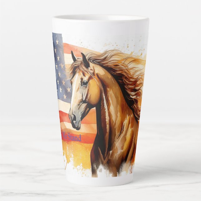 Taza De Café Latte Unidos defendemos caballo patriótico (Anverso)
