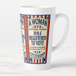 Taza De Café Latte Vintage Patriótico, Una Mujer está Registrada para