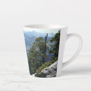 Taza De Café Latte Vista de Yosemite Mountain en el Parque Nacional Y