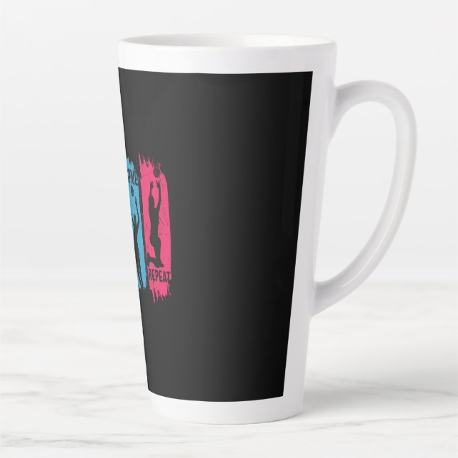Taza De Café Latte Volleyball Player | Set Spike Repeat (Derecha)