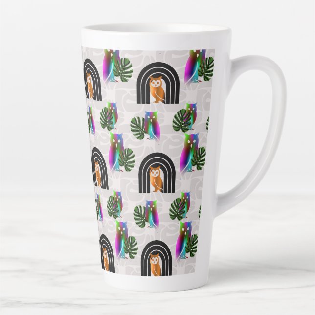 Taza De Café Latte Whimsical Boho Owl & Tropical Monstera Leaf (Derecha)