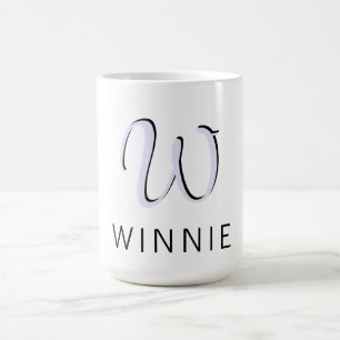 Taza De Café Lavender Elegant Nombre Negro Inicial   Moderno