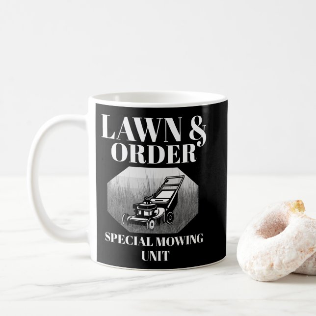 Taza De Café Lawn & Order Special Mowing Unit Funny Dad Joke (Con donut)
