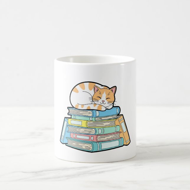 Taza De Café Lazy Cat on Books – Cute Cozy Illustration (Centro)