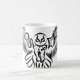 Taza De Café Lechuza voladora tribal blanca y negra