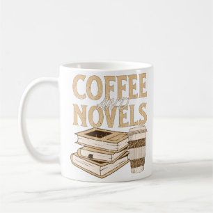 Taza De Café lectura de libros antiguos y novedosos