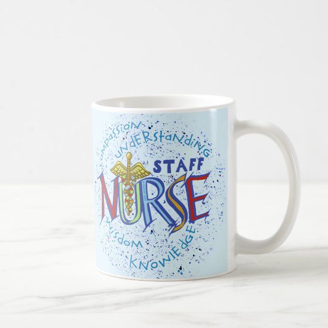 Taza De Café Lema de Enfermera de Personal (Derecha)
