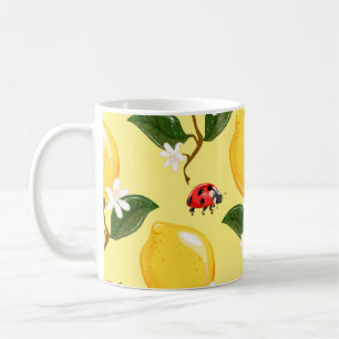 Taza De Café Lemon Ladybug: Patrón amarillo tropical.