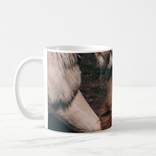 TAZA DE CAFÉ LEÓN EN ROCK MARRÓN (Izquierda)