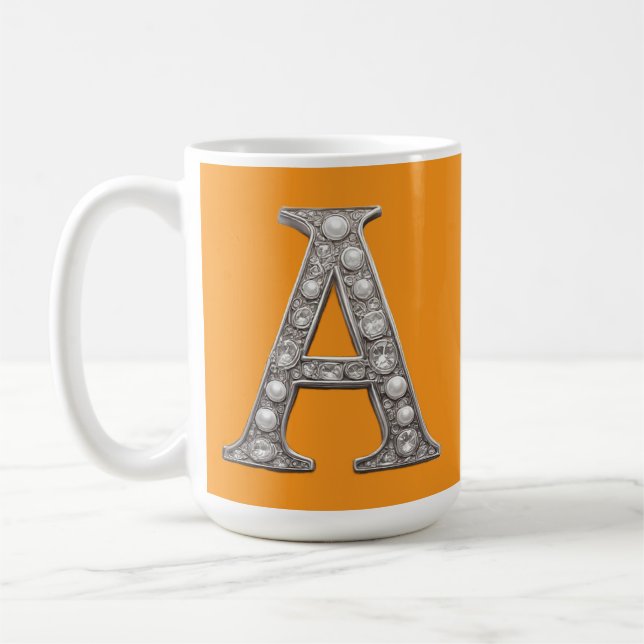 Taza De Café Letra A con joyas sobre fondo amarillo (Izquierda)