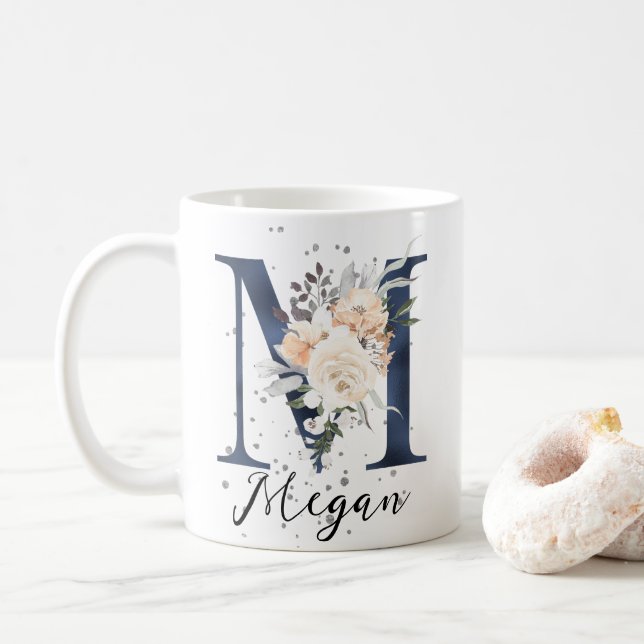Taza De Café Letra azul de la marina M melocotón crema monogram (Con donut)