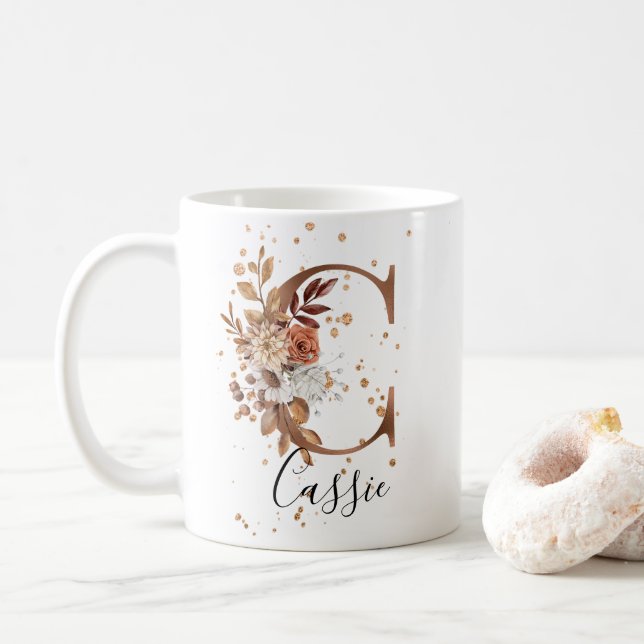 Taza De Café Letra cópica floral C Monograma café Mug (Con donut)