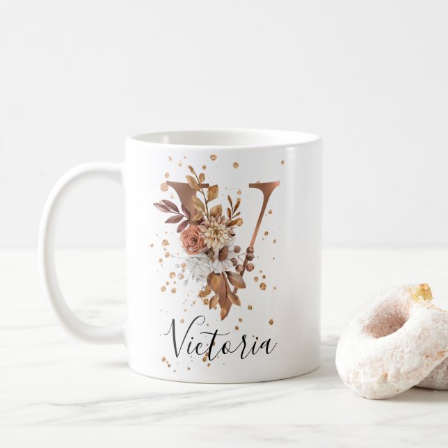 Taza De Café Letra copper floral V monograma café Mug (Con donut)