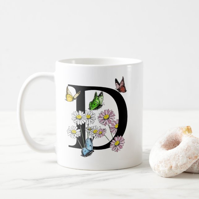 Taza De Café Letra D Monograma de mariposa acuarela botánica (Con donut)