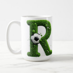 Taza De Café Letra de hierba con balones de fútbol