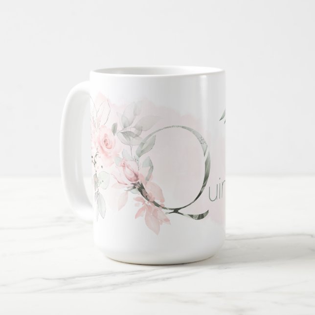 Taza De Café Letra delgada monograma rosa rosa Rubor Q (Anverso izquierdo)