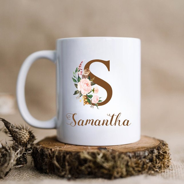 Taza De Café Letra floral personalizada de dama de honor s rega (Subido por el creador)