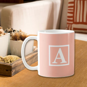 Taza De Café Letra inicial blanca y de color blanco