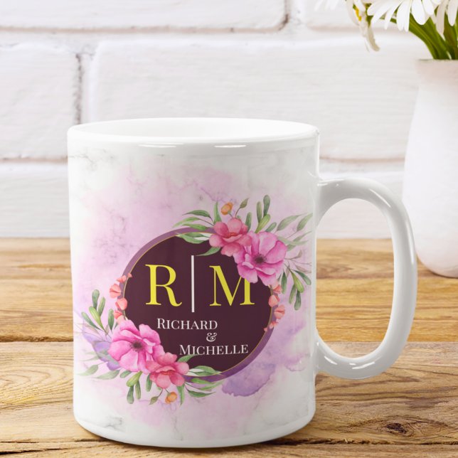 Taza De Café Letra inicial floral de la guirnalda Monograma Nom (Subido por el creador)