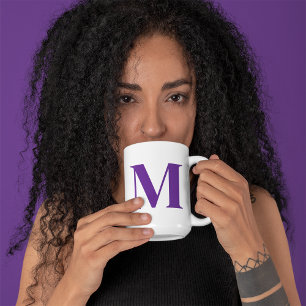Taza De Café Letra real púrpura personalizado inicial personali